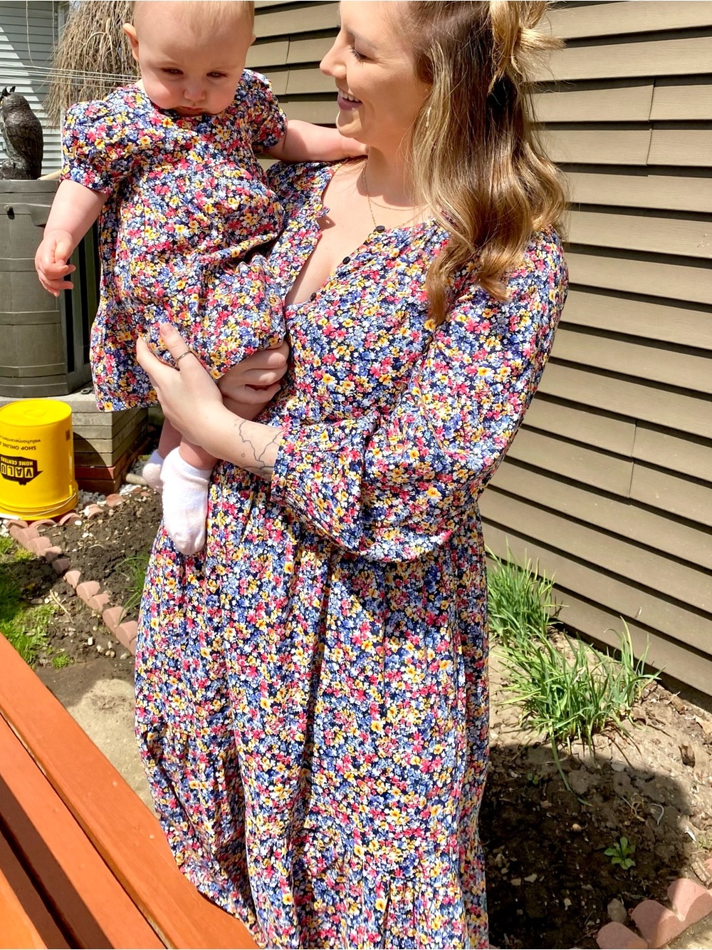 Old Navy floral maxi dress large